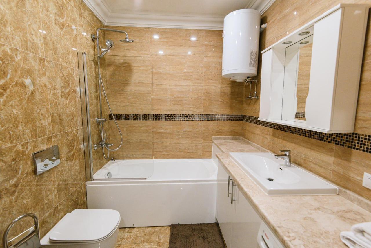 Luxury For Business & Pleasure Royal 2 Apartment Kiev Luaran gambar