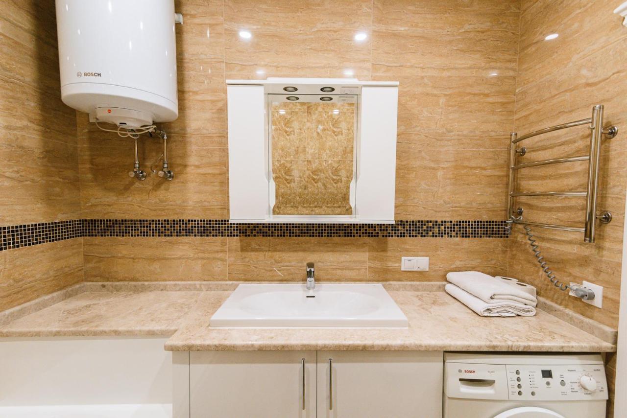 Luxury For Business & Pleasure Royal 2 Apartment Kiev Luaran gambar