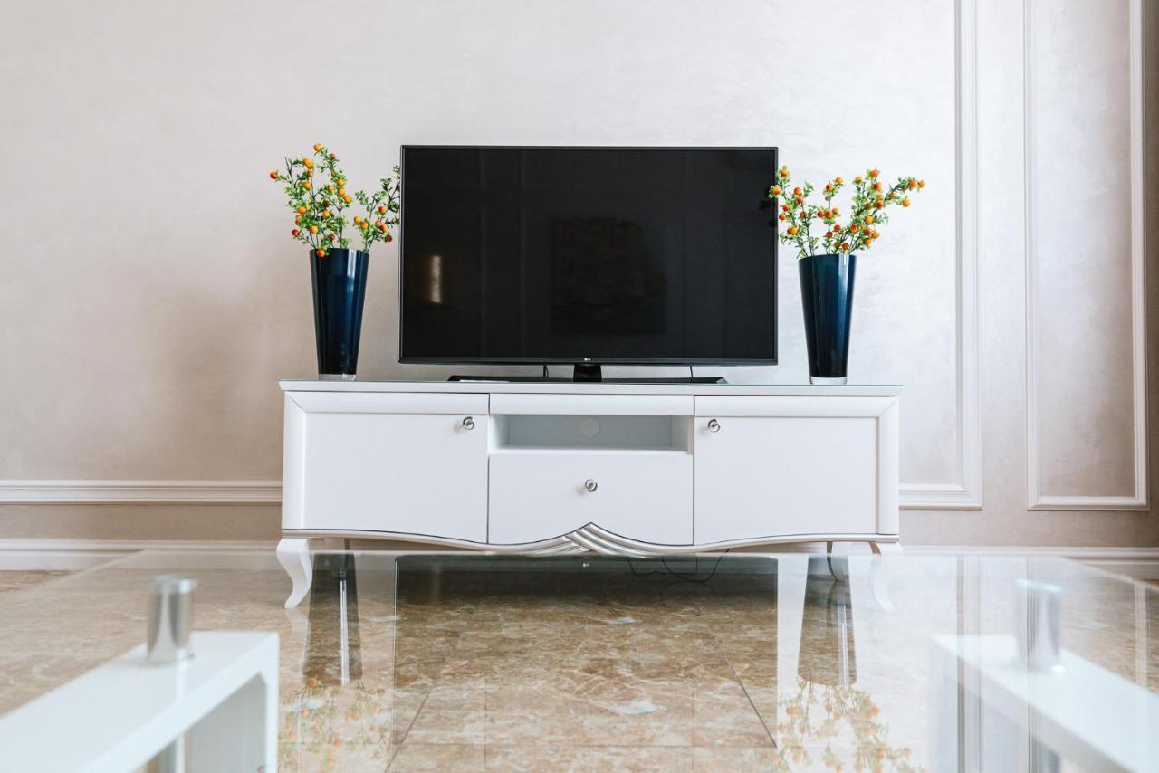 Luxury For Business & Pleasure Royal 2 Apartment Kiev Luaran gambar