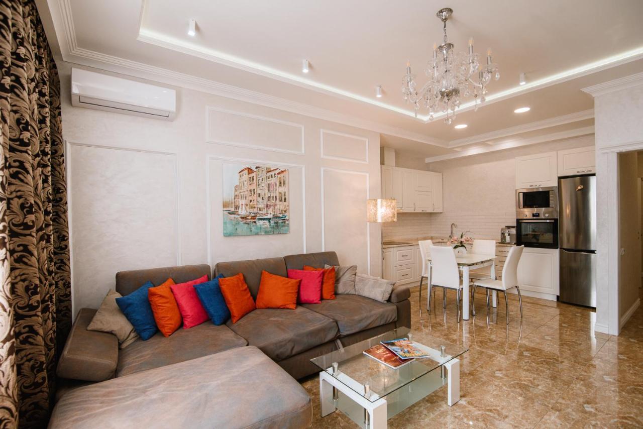 Luxury For Business & Pleasure Royal 2 Apartment Kiev Luaran gambar