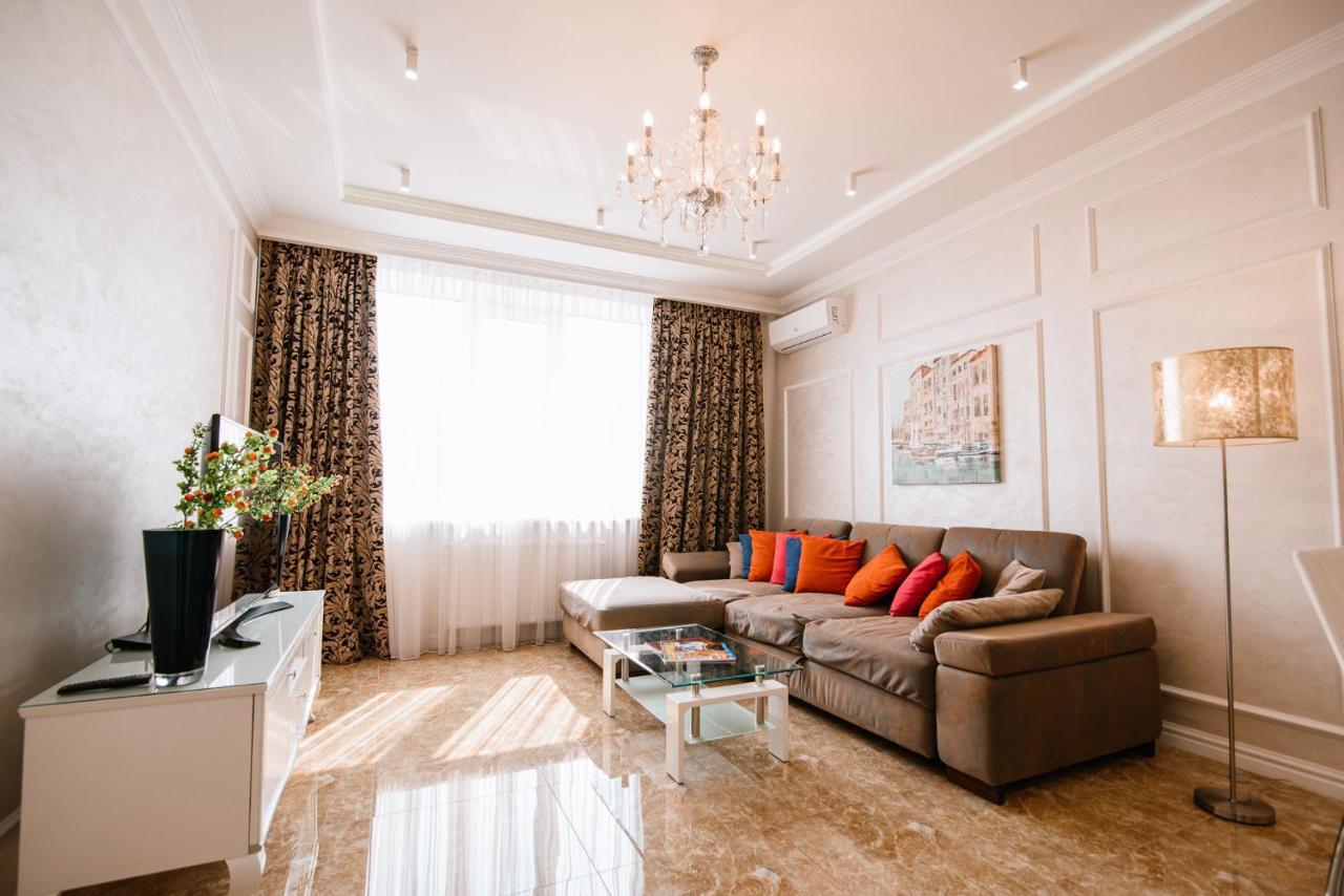 Luxury For Business & Pleasure Royal 2 Apartment Kiev Luaran gambar