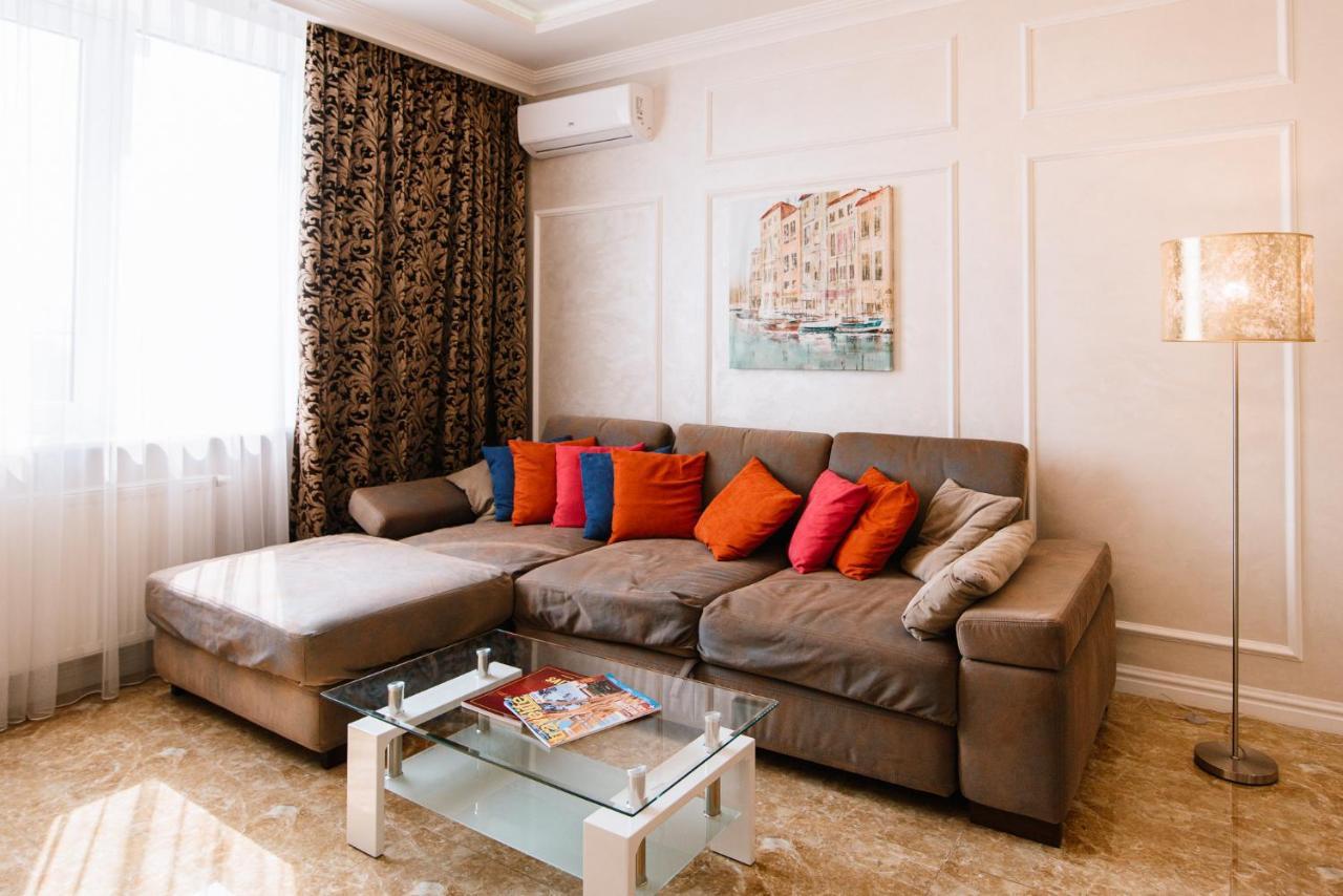 Luxury For Business & Pleasure Royal 2 Apartment Kiev Luaran gambar