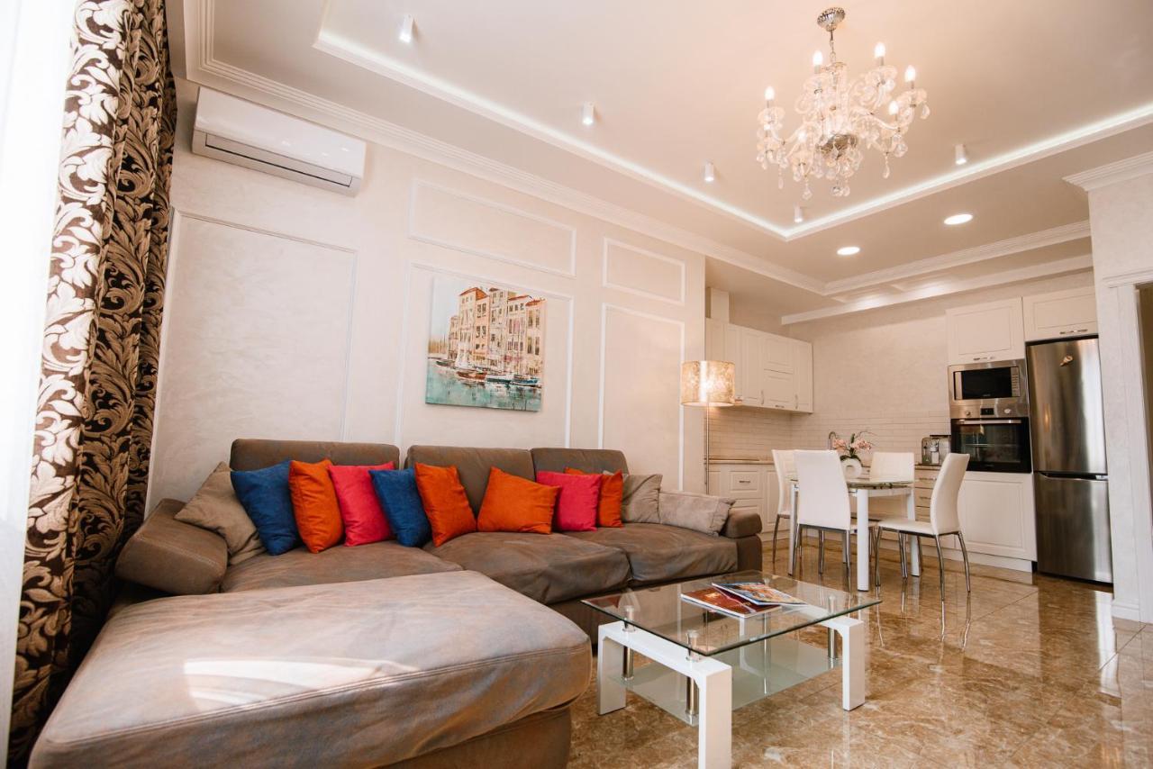 Luxury For Business & Pleasure Royal 2 Apartment Kiev Luaran gambar